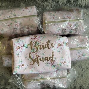 🆕 (6) Pink Floral Makeup Bags with Gold Accents